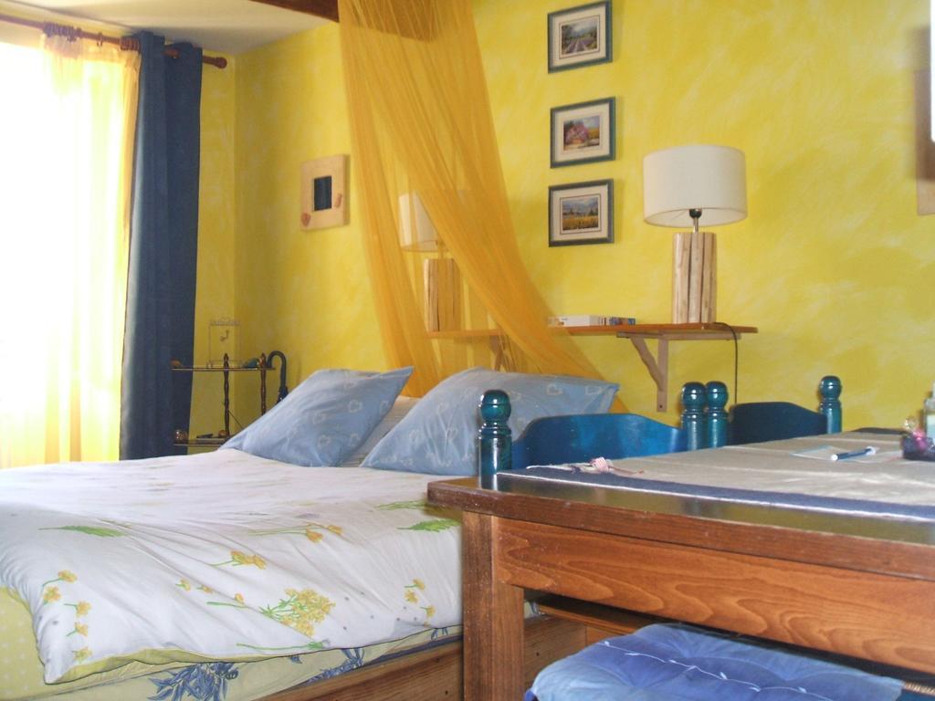 Villa Mas Des Retrouvailles Châteaurenard Zimmer foto
