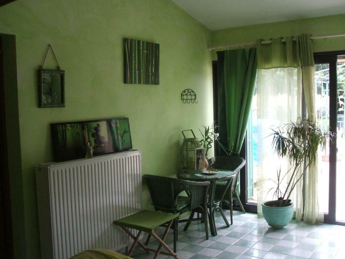 Villa Mas Des Retrouvailles Châteaurenard Zimmer foto